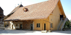 Kulturhof_Schloss_Koeniz.jpg